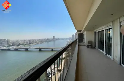 شقة - 4 غرف نوم - 3 حمامات للبيع في شارع النيل - الدقي - الجيزة