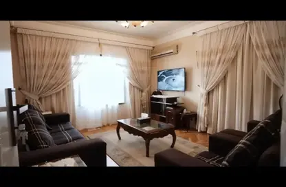 Apartment - 3 Bedrooms - 2 Bathrooms for sale in Zamalek - Cairo