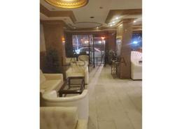 بناية كاملة - 8 حمامات for للبيع in شارع جده - المهندسين - الجيزة