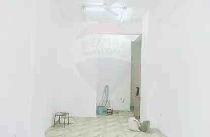 Retail - Studio for rent in Sidi Beshr - Hay Awal El Montazah - Alexandria