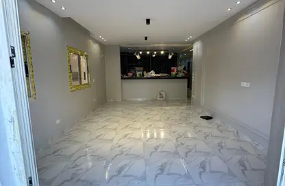 Apartment - 3 Bedrooms - 3 Bathrooms for sale in South Lotus - El Lotus - New Cairo City - Cairo