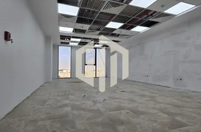 مساحات مكتبية - استوديو - 2 حمامات للايجار في هايد بارك - مدينة القاهرة الجديدة - القاهرة