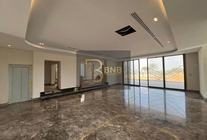 8158008 - Property Image 2