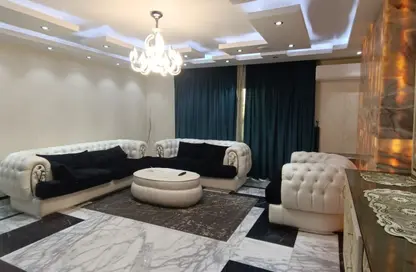 Apartment - 3 Bedrooms - 3 Bathrooms for rent in Fareek Awal Ali Amer St. - 6th Zone - Nasr City - Cairo