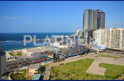 شقة - 3 غرف نوم - 2 حمامات للايجار في شارع عبداللطيف الصوفانى - سيدي جابر - حي شرق - الاسكندرية