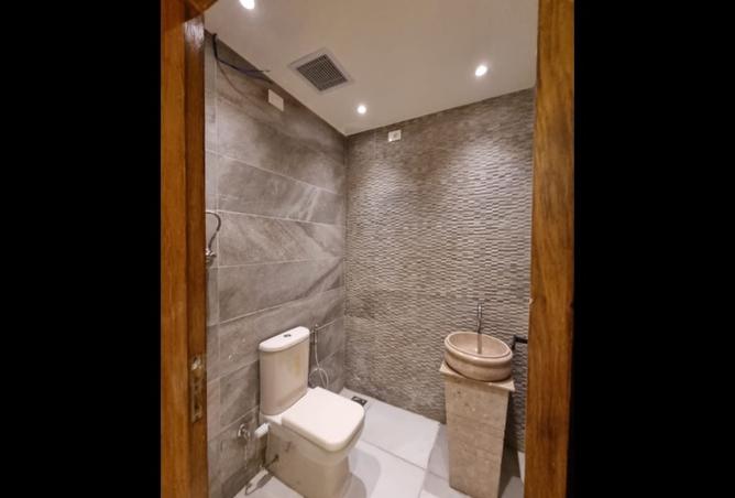 8250301 - صورة العقار 3