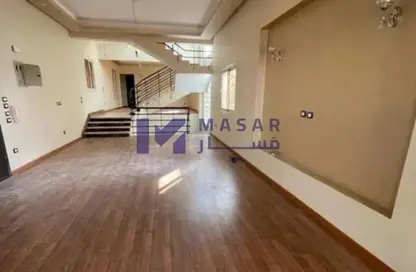 Duplex - 3 Bedrooms - 3 Bathrooms for rent in Ganoob El Acadimia - New Cairo City - Cairo