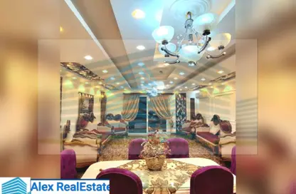 Apartment - 3 Bedrooms - 2 Bathrooms for rent in Famous St. - Camp Chezar - Hay Wasat - Alexandria