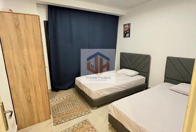 8401879 - Property Image 3