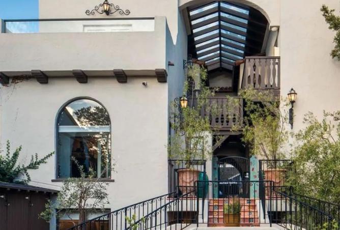 8381216 - Property Image 2