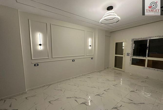 8064038 - Property Image 3