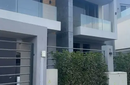 فيلا - 4 غرف نوم - 4 حمامات للبيع في باتيو كازا - الباتيو - كمبوندات الشروق - مدينة الشروق - القاهرة