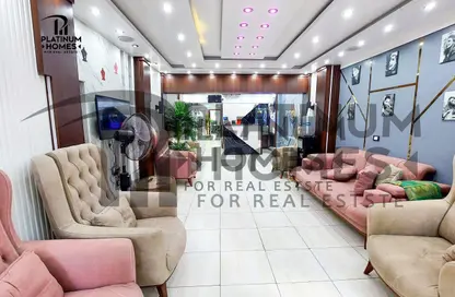 شقة - 3 غرف نوم - 1 حمام للايجار في شارع إسكندر إبراهيم - ميامي - حي اول المنتزة - الاسكندرية