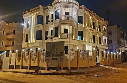 Apartment - 5 Bedrooms - 3 Bathrooms for sale in El Koronfel - The 5th Settlement - New Cairo City - Cairo