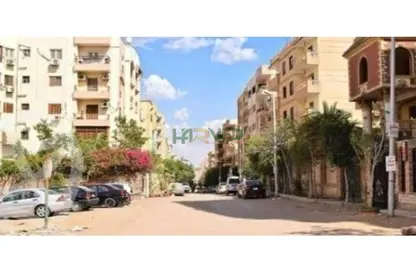 شقة - 3 غرف نوم - 2 حمامات للبيع في البوابة الاولي - خوفو - حدائق الاهرام - الجيزة