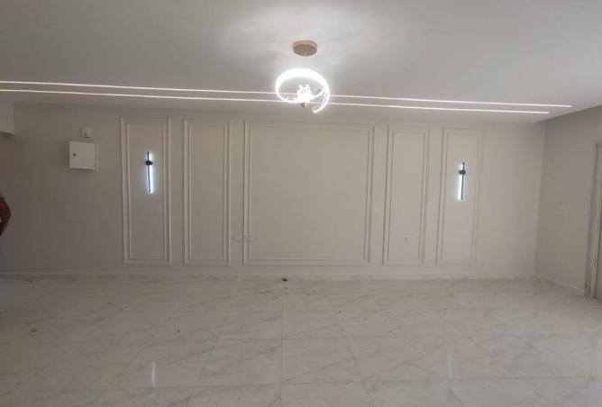 8367960 - Property Main Image