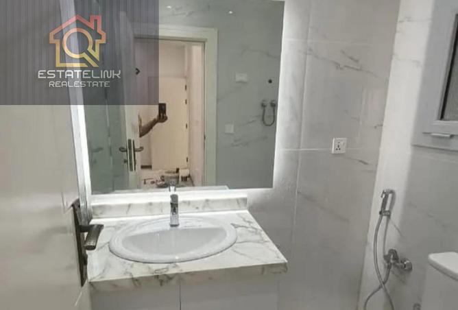 8376817 - Property Image 2