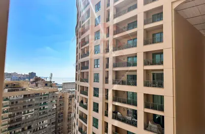 شقة - 2 غرف نوم - 2 حمامات للايجار في سان ستيفانو - حي شرق - الاسكندرية