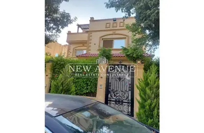 Villa - 6 Bedrooms - 6 Bathrooms for sale in Zizinia Gardens - Ext North Inves Area - New Cairo City - Cairo
