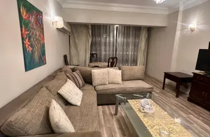 Apartment - 2 Bedrooms - 1 Bathroom for rent in Street 221 - Degla - Hay El Maadi - Cairo