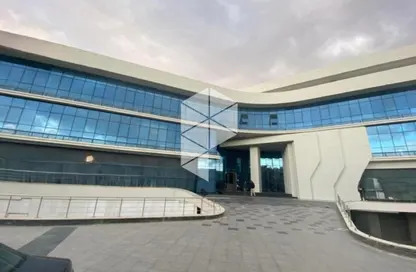 Clinic - Studio - 3 Bathrooms for rent in ELEGANTRY - District 1 - The 5th Settlement - New Cairo City - Cairo