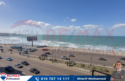 شقة - 3 غرف نوم - 2 حمامات للبيع في طريق الجيش - كامب شيزار - حي وسط - الاسكندرية