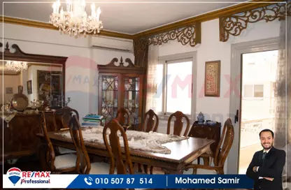 Apartment - 3 Bedrooms - 2 Bathrooms for sale in Kamal Eldin Salah St. - Smouha - Hay Sharq - Alexandria