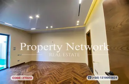 Apartment - 2 Bedrooms - 4 Bathrooms for sale in Lake View Residence - 5th Settlement Compounds - The 5th Settlement - New Cairo City - Cairo