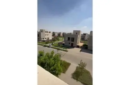 فيلا - 3 غرف نوم - 3 حمامات للبيع في كمبوند البروج - كمبوندات الشروق - مدينة الشروق - القاهرة