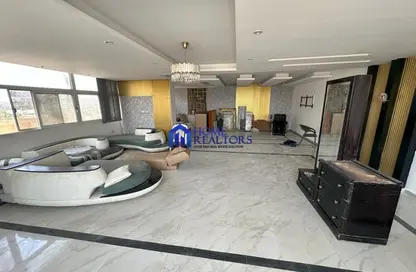 Apartment - 5 Bedrooms - 5 Bathrooms for sale in Cornish El Nile St. - Maadi - Hay El Maadi - Cairo