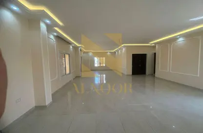 Apartment - 4 Bedrooms - 2 Bathrooms for rent in Al Worod District - Northern Expansions - 6 October City - Giza