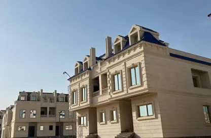 Townhouse - 4 Bedrooms - 3 Bathrooms for sale in Obour City - Qalyubia