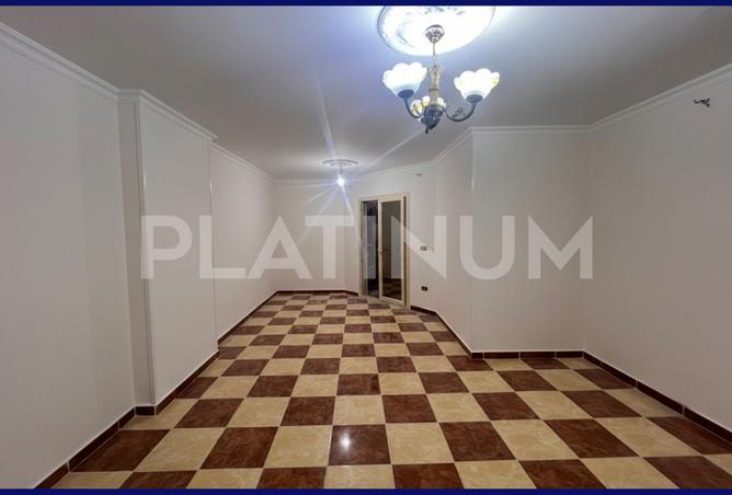 8269879 - Property Image 2