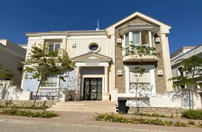 Townhouse - 4 Bedrooms - 4 Bathrooms for sale in Mountain View 4 - 6 October Compounds - 6 October City - Giza