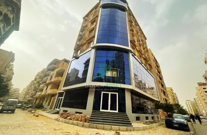 Office Space - Studio - 4 Bathrooms for rent in Hay El Maadi - Cairo