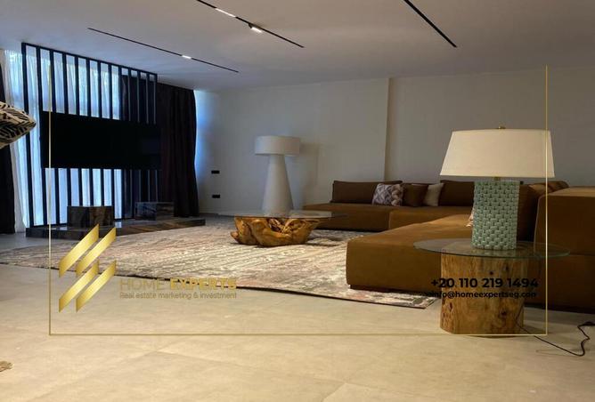 8043013 - Property Image 2