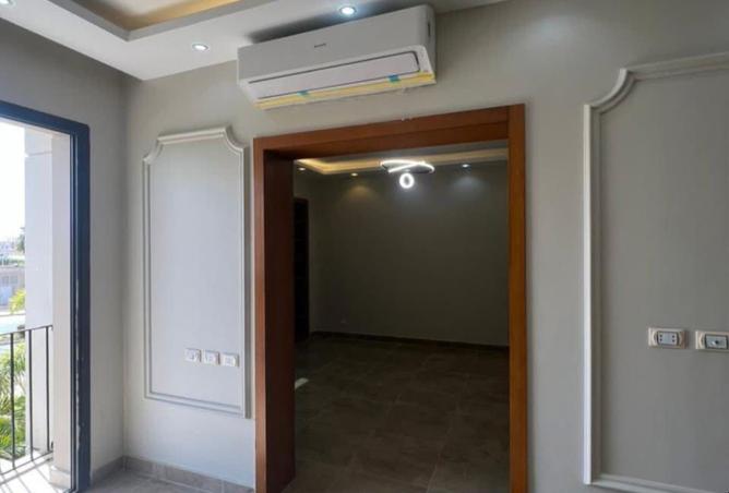 8384005 - Property Image 3