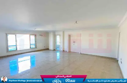 شقة - 5 غرف نوم - 3 حمامات للبيع في ميدان سموحة - سموحة - حي شرق - الاسكندرية