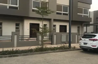 Twin House - 4 Bedrooms - 5 Bathrooms for sale in Etapa - Sheikh Zayed Compounds - Sheikh Zayed City - Giza