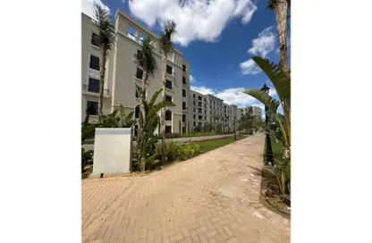 Apartment - 3 Bedrooms - 3 Bathrooms for sale in Village West - Sheikh Zayed Compounds - Sheikh Zayed City - Giza