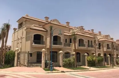 منزل مزدوج - 4 غرف نوم - 4 حمامات للبيع في الباتيو 5 - الباتيو - كمبوندات الشروق - مدينة الشروق - القاهرة