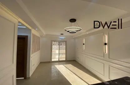 Apartment - 2 Bedrooms - 1 Bathroom for sale in Madinaty - Cairo