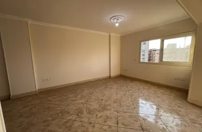 شقة - 3 غرف نوم - 2 حمامات للايجار في محور 26 يوليو - المهندسين - الجيزة