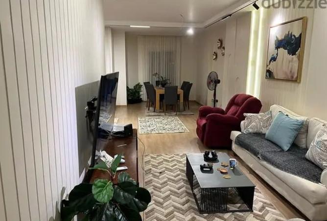 8257970 - Property Image 2