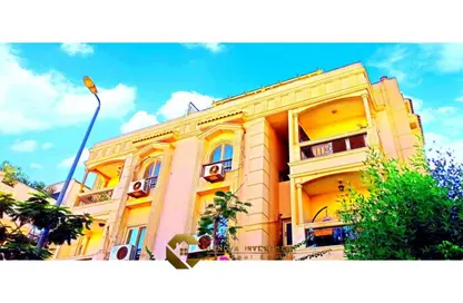 Apartment - 3 Bedrooms - 2 Bathrooms for sale in Sheikh Zayed Desert Road - Riviera City - Sheikh Zayed City - Giza