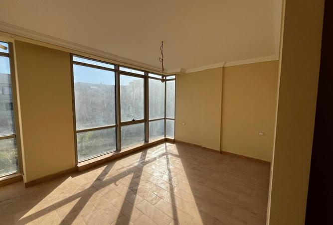 8193901 - Property Image 3