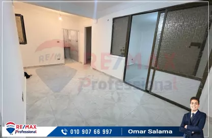 Office Space - Studio - 1 Bathroom for rent in Abdel Moneim Al Dalel St. - Tharwat - Hay Sharq - Alexandria