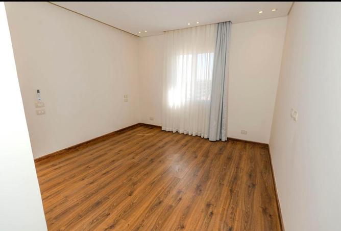 8304314 - Property Image 3