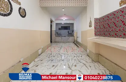 محل تجاري - استوديو - 1 حمام للايجار في شارع محمد الصيرفي - سيدي بشر - حي اول المنتزة - الاسكندرية