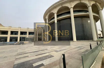 مساحات مكتبية - استوديو - 4 حمامات للايجار في شارع التسعين - التجمع الخامس - مدينة القاهرة الجديدة - القاهرة